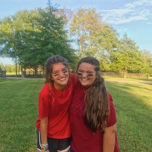 Meet your Posher, Olivia